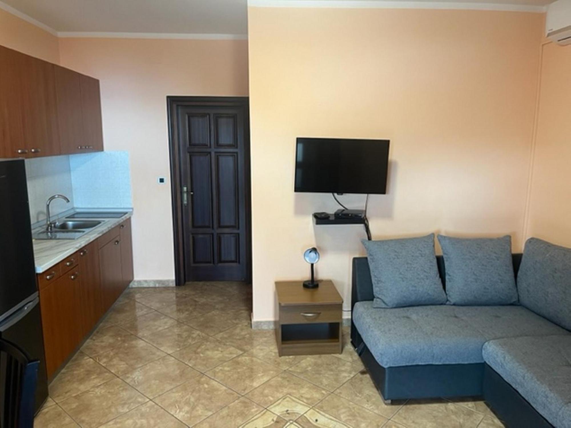 Sandra Apartment *